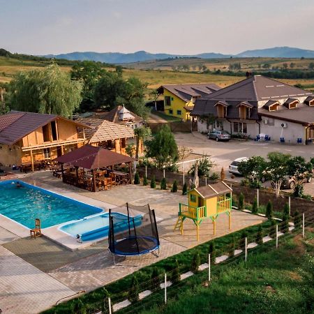 Complex Stefanesti Hotel Bozovici Exterior foto
