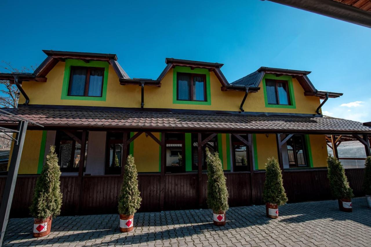 Complex Stefanesti Hotel Bozovici Exterior foto